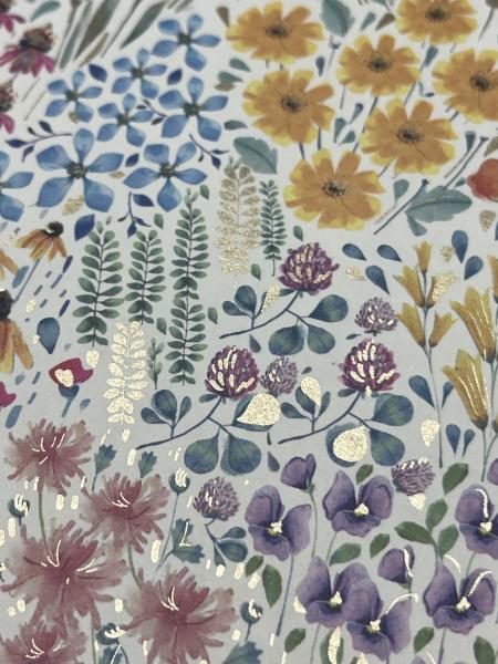 Geschenkpapier bunt Blumen Detail Golddruck Glanz